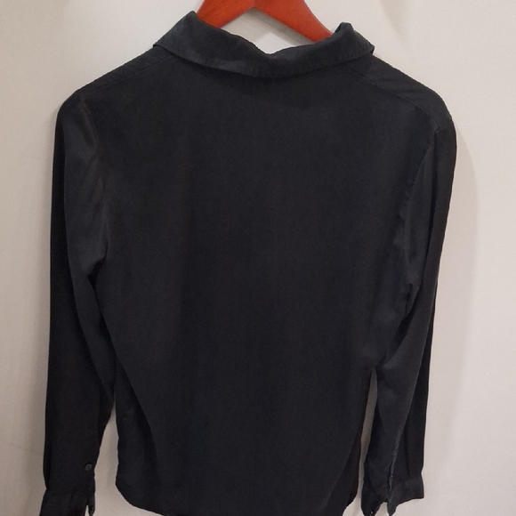 Sleek Black Button Down Shirt for Women - Picture 4 of 6